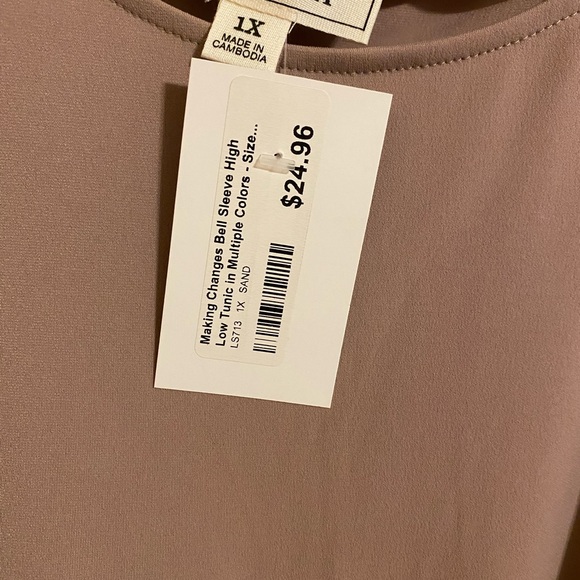 Women’s tan 1x top frilly sleeves silky feel Zenana Brand - Picture 2 of 2